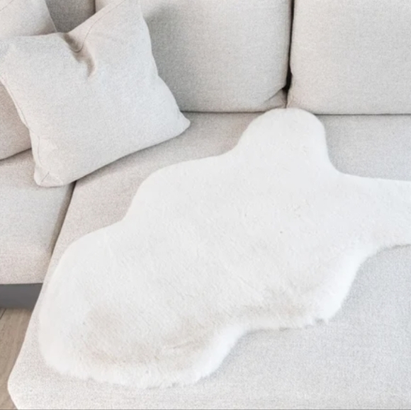 Two Faux Fur Rugs - Picture 3 of 11